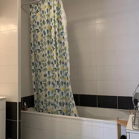 Au Calme Avec Climatisation Et Parking A - Fr-1-604-34 Apartment